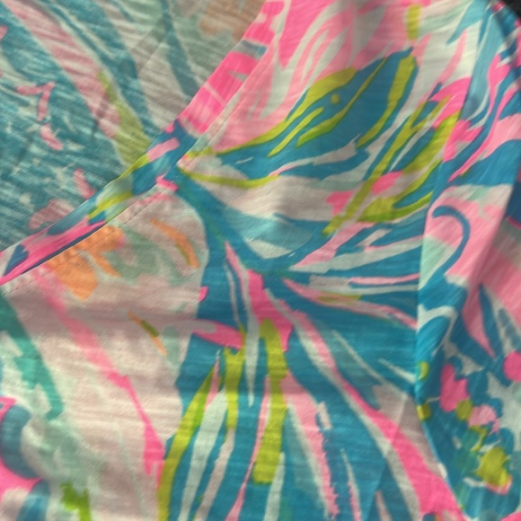 EUC Lilly Pulitzer Etta top. Size small - Picture 4 of 6